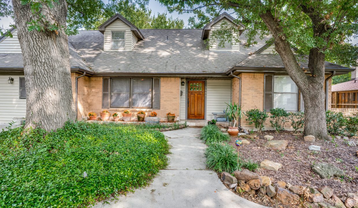 2884-meadow-port-dr-farmers-branch-tx-High-Res-3